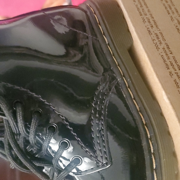 Boots - Picture 5 of 9